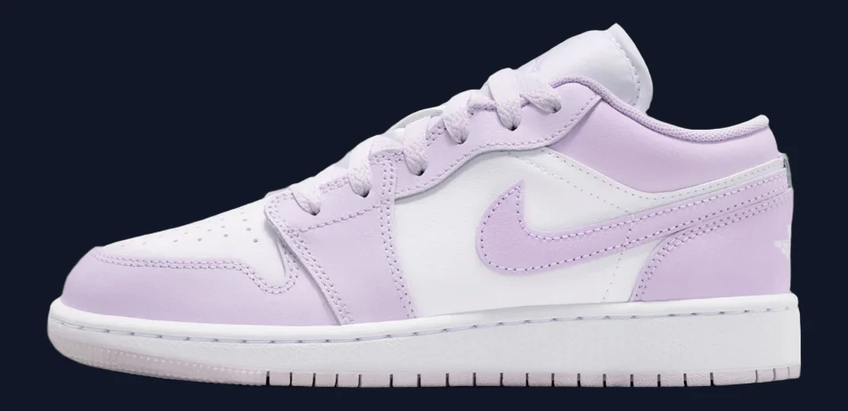 Air Jordan 1 Low — Older Kids' Shoes